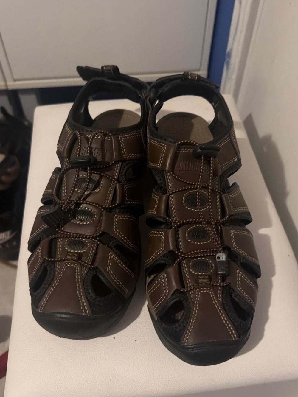 Khombu Brown Men’s Fisherman Sandal Sneakers
